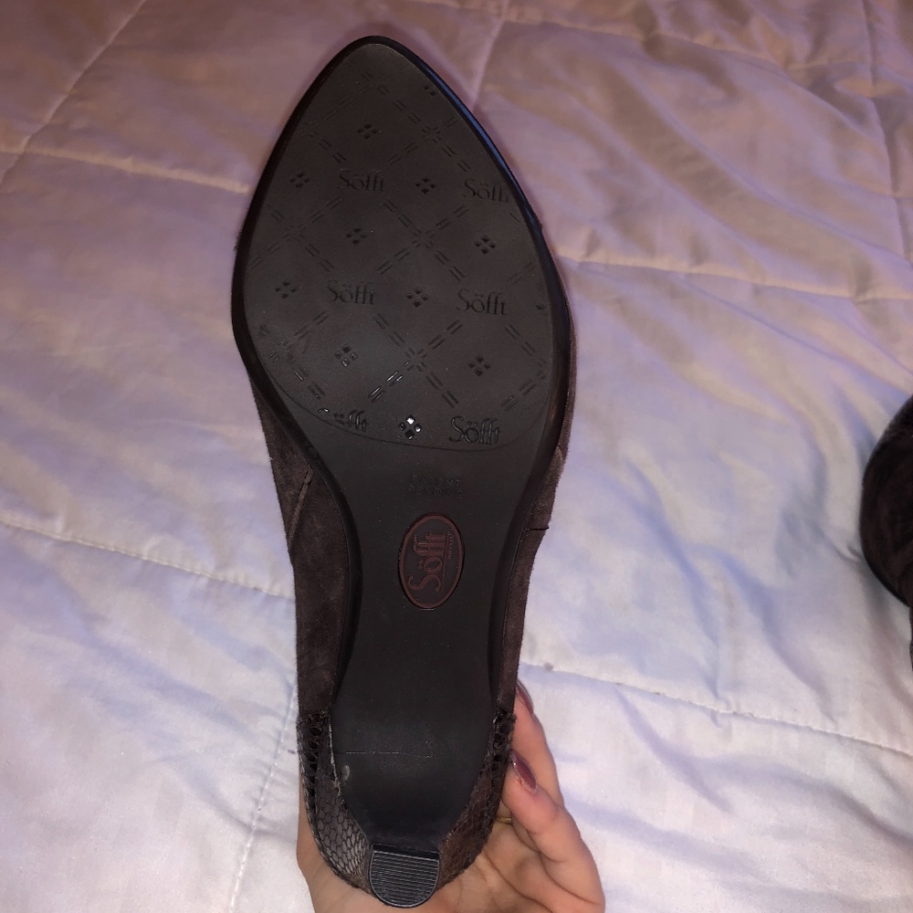 Brown Scalish/Snake Skin Booties Women 7.5 - Picture 5 of 5